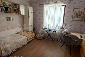 будинок за адресою 136-тя Садова вул.