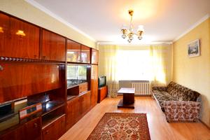квартира за адресою Гната Хоткевича вул., 83