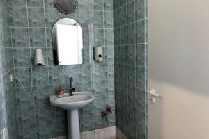 комерційна за адресою Миколи Краснова вул., 10