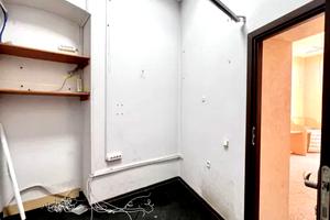 комерційна за адресою Михайла Грушевського вул., 8