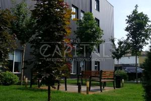 коммерческая по адресу Старокиївська, 10