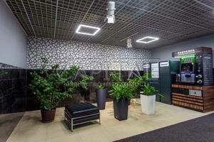 комерційна за адресою Ушинського вул., 40