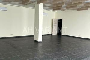 коммерческая по адресу Корятовича пл., 33