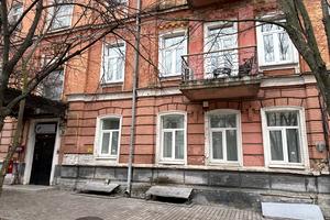 коммерческая по адресу Ивана Франко ул., 38