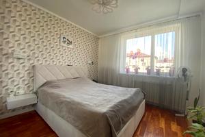 квартира за адресою Василя Стуса вул., 30