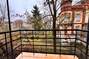 квартира за адресою Дорошенка вул., 5
