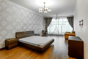 комерційна за адресою Кловський узвіз, 7a