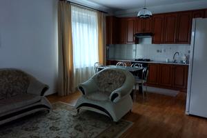 будинок за адресою с. Барвінок, Центральна