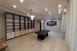 комерційна за адресою Київ, Костельна вул., 10