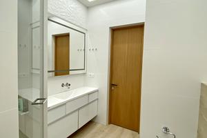 квартира за адресою Кам'янецька вул., 24а