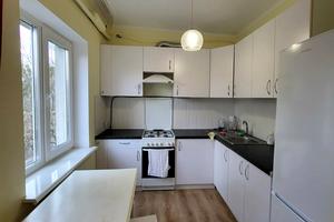 квартира за адресою Мирона Тарнавського вул. (Кутузова), 104