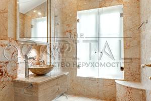 будинок за адресою Миру