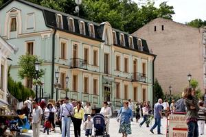 комерційна за адресою Андріївський узвіз, 7-А