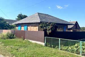 будинок за адресою Центральна, 28