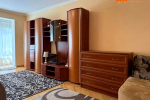квартира за адресою Гната Хоткевича вул., 68