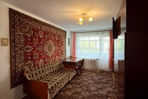 квартира за адресою Тролейбусна вул., 19