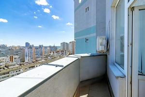 комерційна за адресою Бориса Гмирі вул., 4