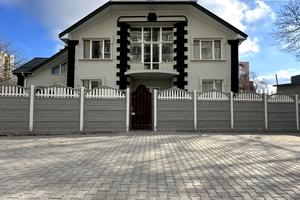 дом по адресу Подільська ул.