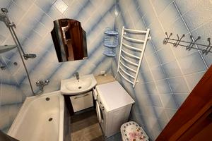 квартира за адресою Вокзальна вул., 49