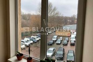 комерційна за адресою Сирецька вул., 25А