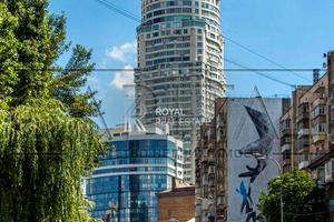 комерційна за адресою Кловський узвіз, 7а