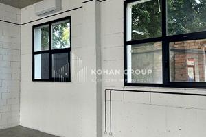 комерційна за адресою Святослава Хороброго вул., 5а