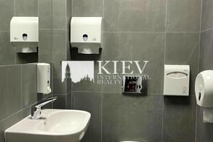 комерційна за адресою Князів Острозьких вул. (Московська), 32