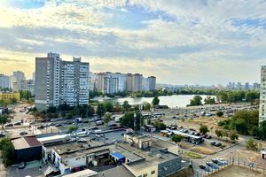 квартира за адресою Ревуцького вул., 17