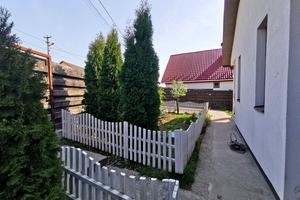будинок за адресою Вишнева вул.