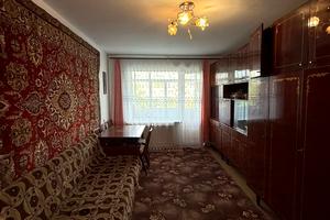 квартира за адресою Тролейбусна вул., 19