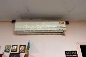 коммерческая по адресу Жилянская ул., 1