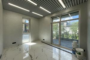 комерційна за адресою Городоцька вул., 216
