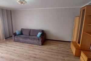 квартира за адресою Корольова вул., 8