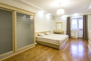 квартира за адресою В'ячеслава Чорновола вул., 25