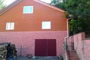 комерційна за адресою Центральна вул. (Леніна), 1а