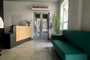 комерційна за адресою Автозаводська вул., 54