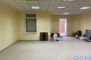 комерційна за адресою Тополевая, 30