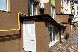 комерційна за адресою Кошова вул., 107
