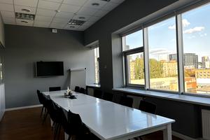 комерційна за адресою Сім'ї Прахових вул. (Гайдара), 58