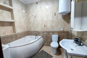 квартира за адресою Середньофонтанська вул., 19-А