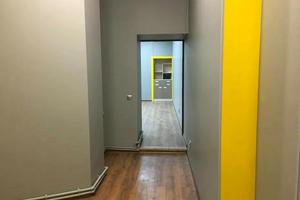 комерційна за адресою Базарна вул., 25