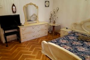 квартира за адресою Митрофана Довнар-Запольського вул., 1