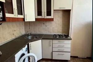 квартира за адресою Возз'єднання України вул., 1