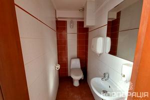 комерційна за адресою Собранецька вул., 16