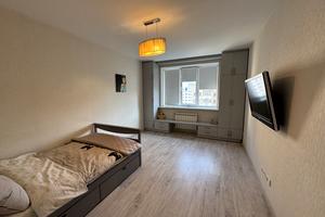 квартира за адресою Зоопаркова вул., 12