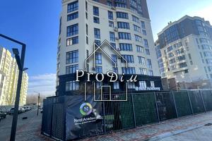 комерційна за адресою Івана Богуна вул., 1