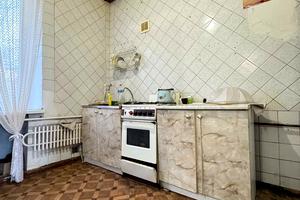 квартира за адресою Харків, майдан Захисників України пл. (Повстання), 1