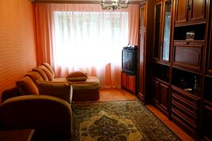 квартира по адресу Героїв Оборони ул., 5