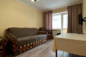 квартира за адресою Олександра Довженка вул. (Толстого), 102