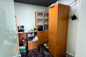 комерційна за адресою Антоновича вул. (Горького), 74